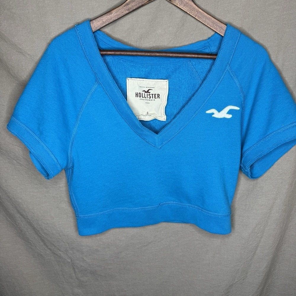 Hollister Crop Top Front V neck S Y2K